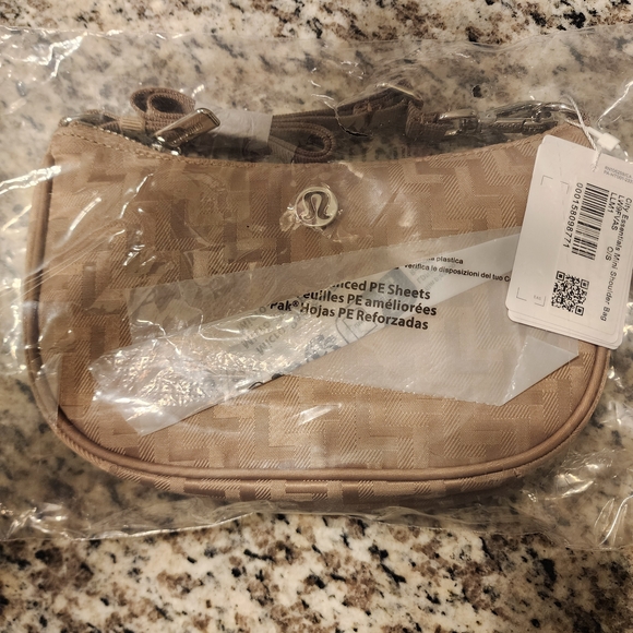 lululemon athletica Handbags - lululemon athletica Tan Shoulder Bag